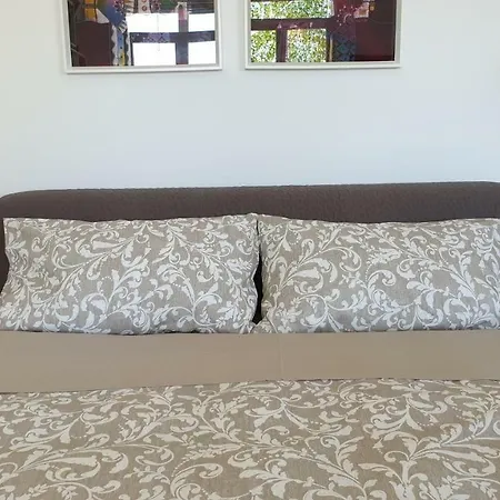 Bed & Breakfast Plumbago Blue Ameglia